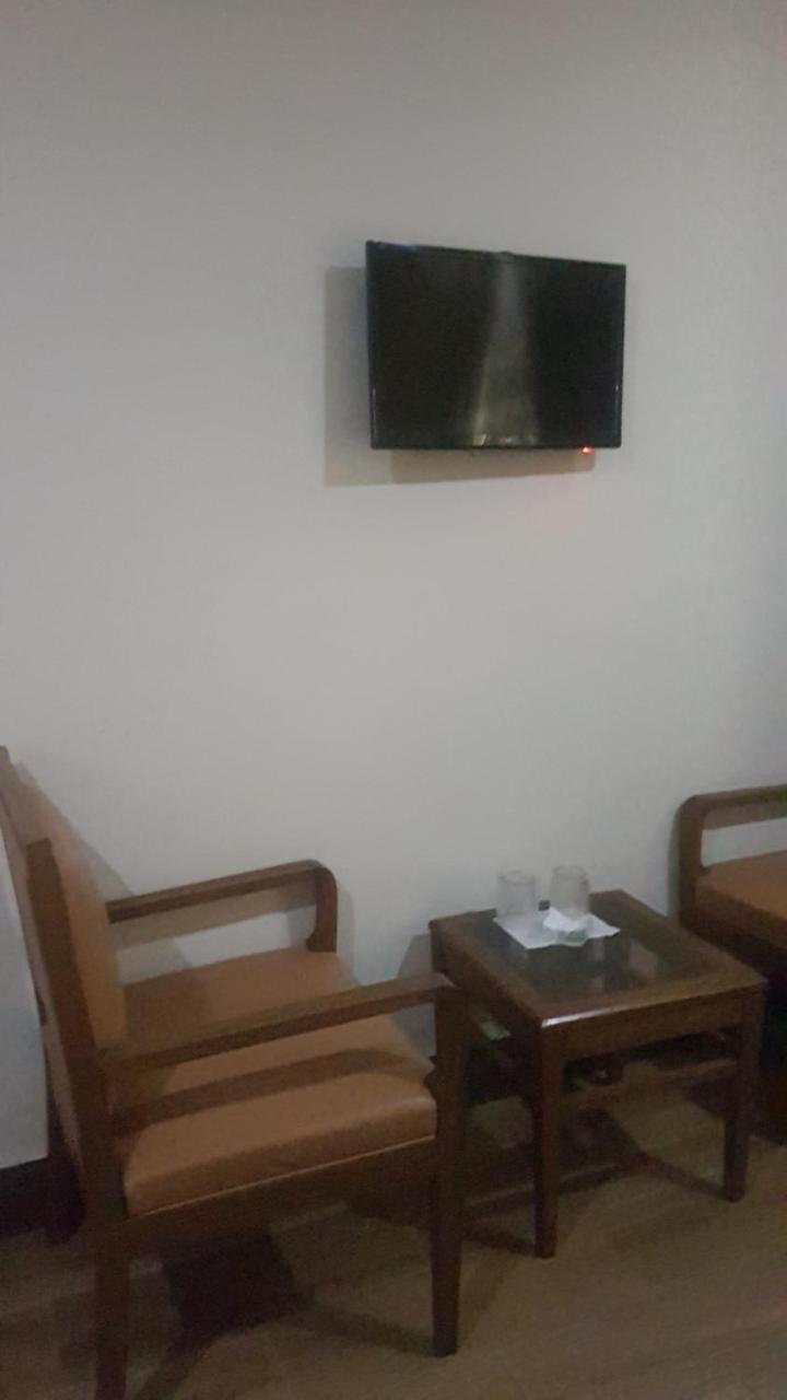 Midtown Hotel Rawalpindi Esterno foto
