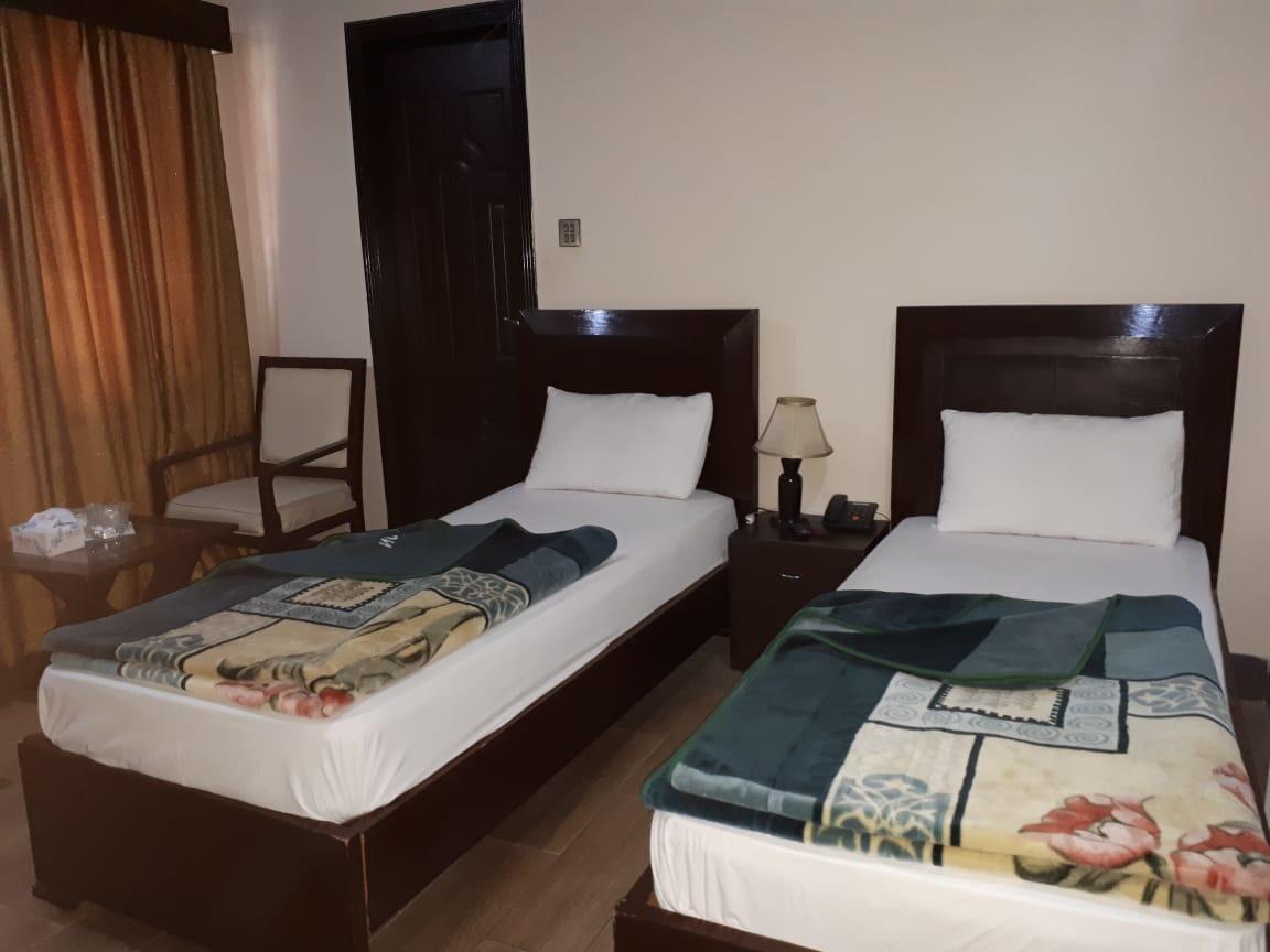 Midtown Hotel Rawalpindi Esterno foto