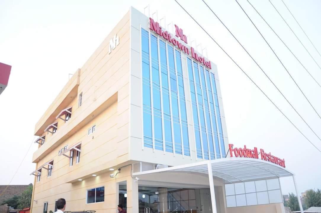 Midtown Hotel Rawalpindi Esterno foto