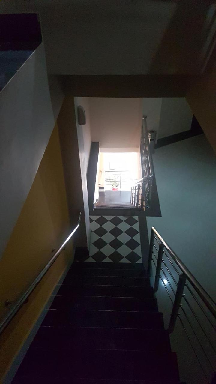 Midtown Hotel Rawalpindi Esterno foto